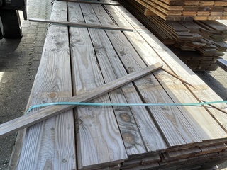Ca. 108x Douglas Zweeds Rabat, 26x190mm, lengte 300cm